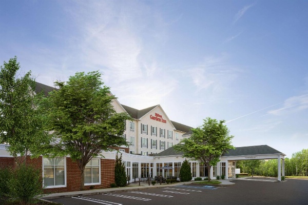 Hilton Garden Inn Milford image 1